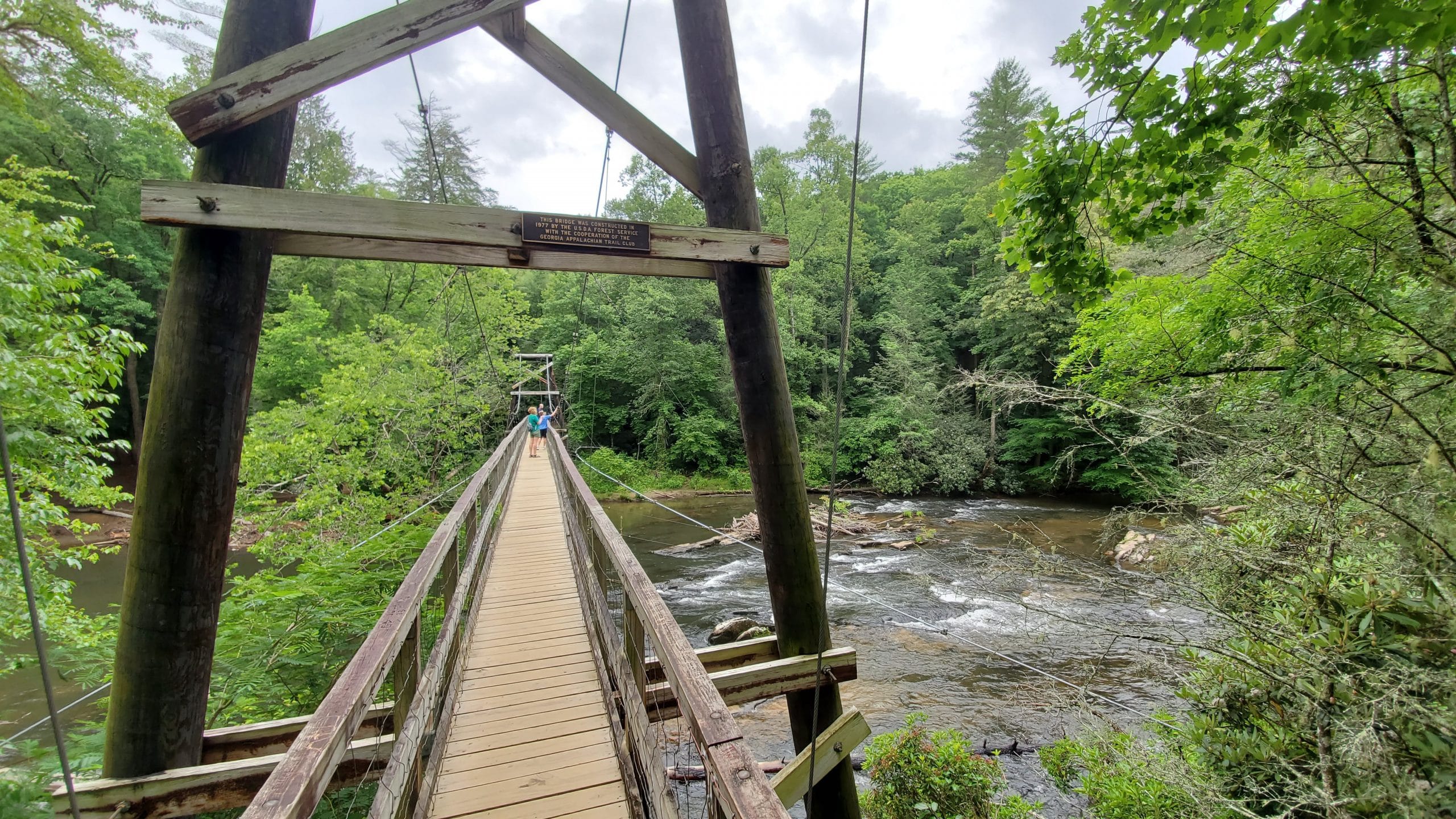 Read more about the article Exploring the Toccoa Swinging Bridge: A Historical and Scenic Landmark