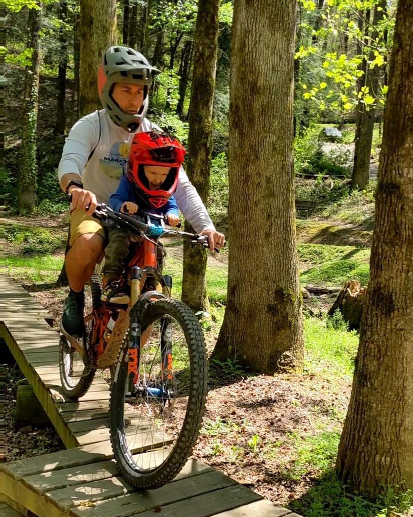 Read more about the article Bike the Trails: Mountain Biking Bliss in Blue Ridge & Ellijay, Georgia